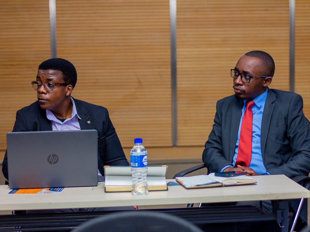 Broking staff working through Brokerease on their own laptops