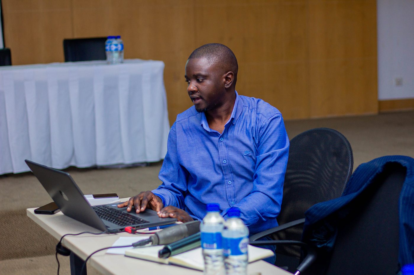 Broker team working hands-on with the Brokerease system during training